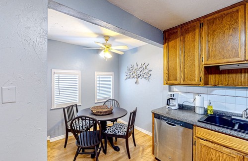 Midwest City Casa | Dog-friendly home bordered by a park with open layout, W/D, internet, & AC