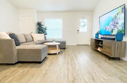 Candler Casa | New Home! Perfect Family Spot!