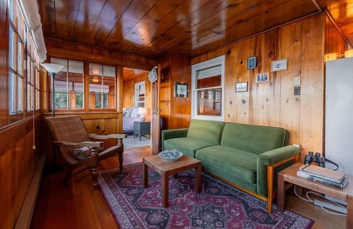 Greenbank Cabina | Sunrise View Waterfront Getaway