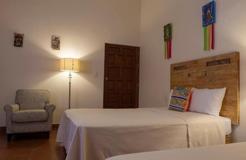 Luis Jiménez Figueroa Cama Y Desayuno | Habitación Retablos en Casa Los Arquitos B&B