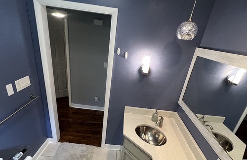 Northside Casa | Cozy, Pet Friendly 2-bedroom house in Chattanooga with Backyard