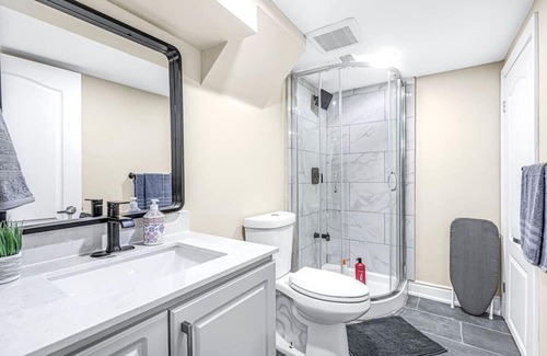 Beasley Casa | Chic 2Bed Gem-Prime Location to DT/Hospital/TiCats