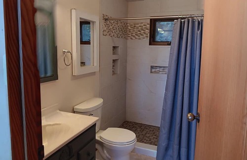 Brookings Casa | Beautiful Brookings Home with Ocean View and Jacuzzi