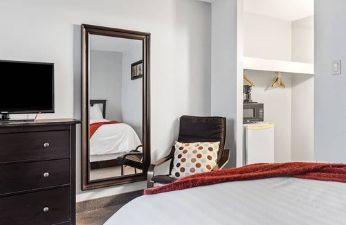 Casselman Cama Y Desayuno | Restauparc Motel Offers Comfort, Convenience and Restaurant Amenities
