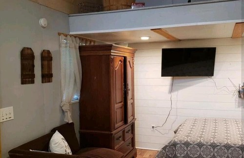 Lufkin Cabina | Blue Barn Tiny Home
