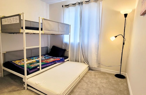 Ottawa Division Casa | New Build+PrimeTV+Movie+Games+Airport 10 mins