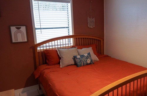 Ybor City Casa | Cozy Tampa Bay Guesthouse Bungalow 5 minutes from downtown!!