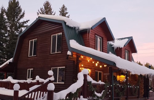 Whitefish Cabina | Fabulous Whitefish Cabin 7 mins. from downtown Whitefish. 30 mins from Glacier