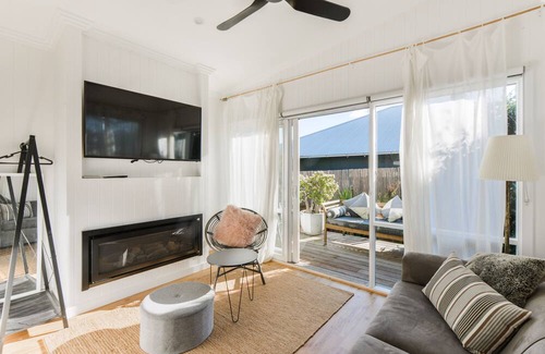 Mornington Cama Y Desayuno | By the Seaside
