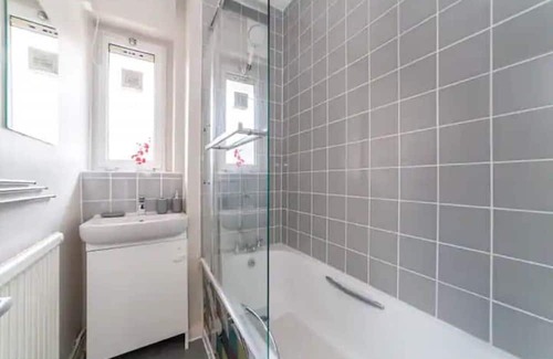 Larkhall Apartamento | Great Central Ground floor flat with free parking child friendly vauxhall