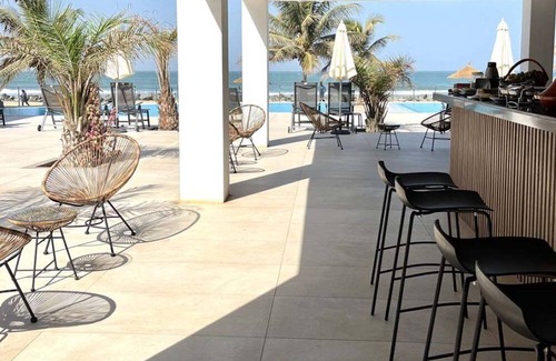 Serrekunda Apartamento | 1 Bed Apartment with Sea View & Private Balcony