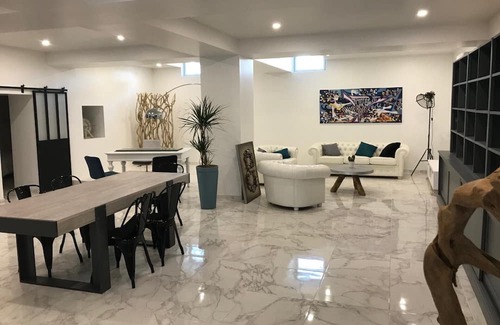 Carpentras Apartamento | Joli Appartement Type Loft, en rez de Chaussée