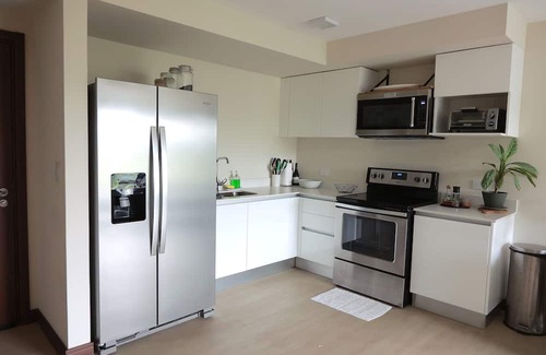 San José Apartamento | Cozy Apartment close to the nicest parts of San jose, 15 min to SJO airport
