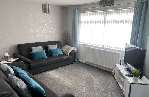 Thornaby On Tees Casa | Home from Home Howard’s House provides a comfy , clean home for your stay .