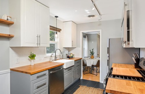 St. Louis Park Casa | Updated, pet-friendly home with great backyard only 10 minutes from the city!