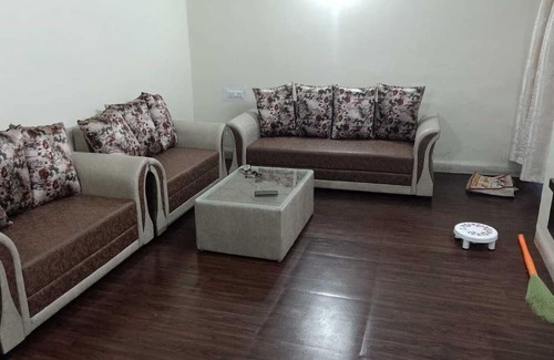 Indore Apartamento | 1300 s.fit full independent flat at mid of city with all amenities