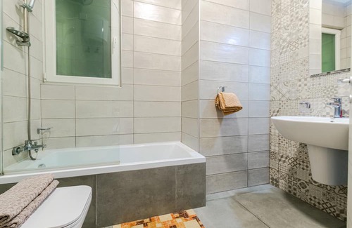 Qawra Apartamento | Brand New 3Bdr 2 Bth Apartment with Terrace C 12 Bugibba