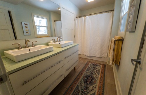 Macatawa Casa | Entire Quiet Home w/ firepit close to Lake Michigan Beaches