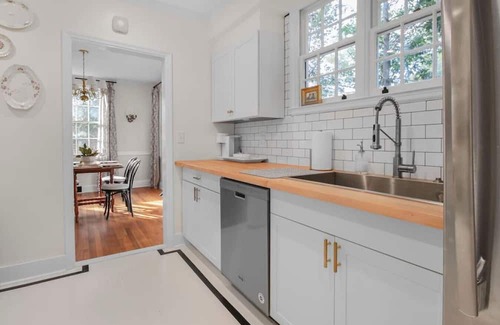 Forest Hills Casa | Haven On The Hill - Historic Charm Meets Modern Luxury In Augusta
