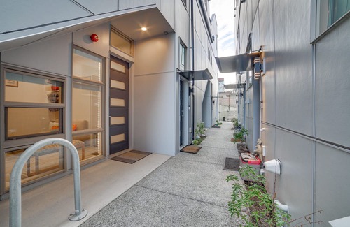Columbia City Apartamento | Newly Built Seattle Studio: Walk to Seward Park!
