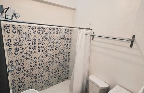 Ponce Casa | Modern, Stylish & Great Location