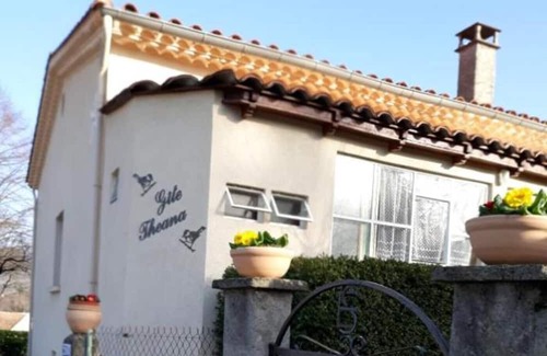 Cazilhac Casa | Holiday Home 'Theana' with Private Terrace and Wi-Fi