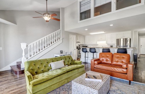 Statesboro Apartamento | Eagle s Landing Loft-downtown Above Bull Barrel