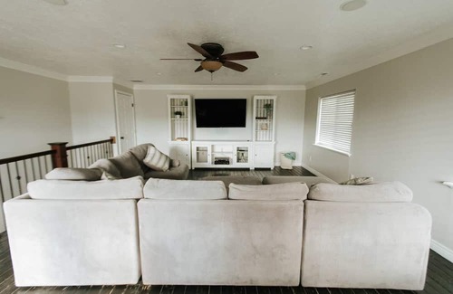Provo Casa | Spacious 4-BR Oasis with Private Indoor Pool & Hot Tub