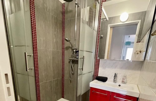 Palaiseau Cama Y Desayuno | Chambre 16m2 Palaiseau Centre Ville. Gare RER Palaiseau à 2mn à Pied
