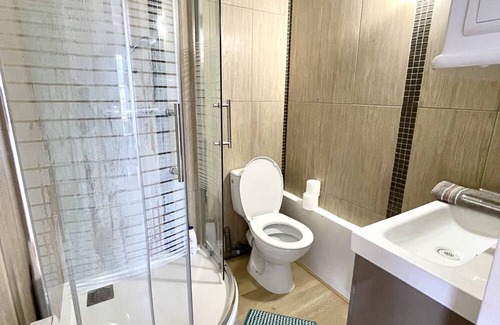 Palaiseau Cama Y Desayuno | Chambre 16m2 Palaiseau Centre Ville. Gare RER Palaiseau à 2mn à Pied