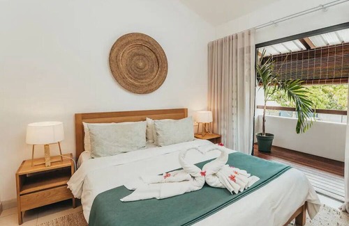 Grande Riviere Noire Apartamento | Tropical Paradise Studio on La Balise riverfront
