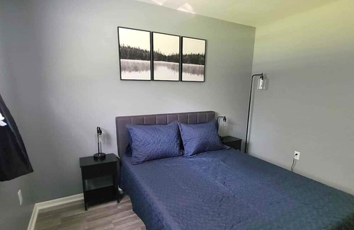 West Branch Casa | Clear Lake Getaways - ORV Friendly with Garage - Modern