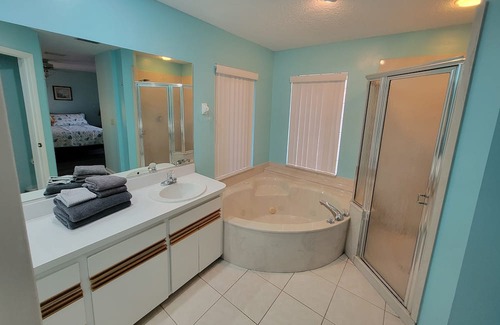 Crystal River Casa | Waterfront Escape to Old Florida - 3/2 Super Clean