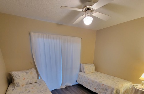 Crystal River Casa | Waterfront Escape to Old Florida - 3/2 Super Clean
