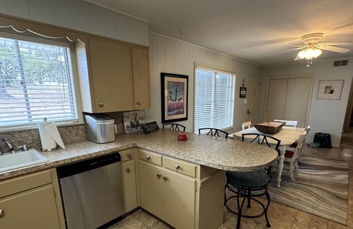 Lakeland Casa | Lovely Lakefront House with level backyard with beautiful sky/sunset views!