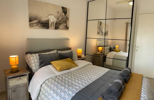 Sliema Apartamento | Sliema Cosy Penthouse with BBQ