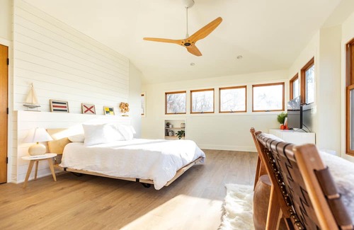 River Falls Casa | Tree House on the St. Croix River