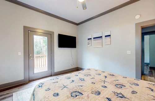 Enterprise Casa | In the Heart of Enterprise,12 minutes from Fort Novosel Enterprise Gate