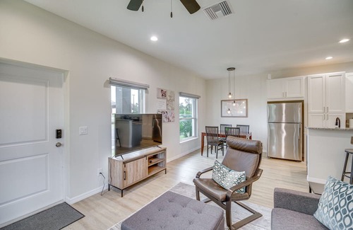 Okeechobee Casa | Modern Okeechobee Townhome w/ Backyard!