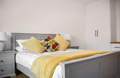 Worthing Cabaña | 2 bedroom accommodation in Goring-by-Sea