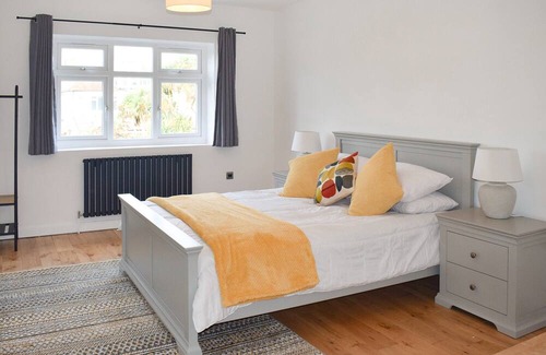 Worthing Cabaña | 2 bedroom accommodation in Goring-by-Sea