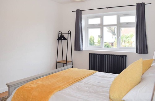 Worthing Cabaña | 2 bedroom accommodation in Goring-by-Sea