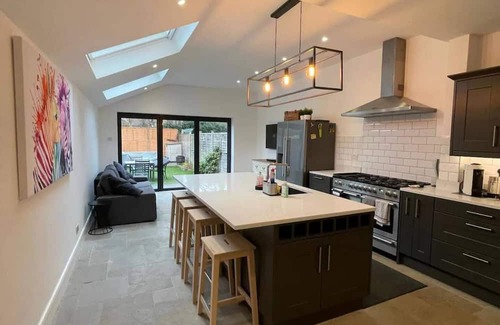 Canbury Apartamento | Stunning 3 Bed House