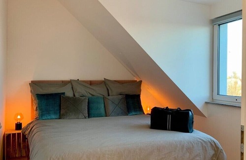 Wilhelmsruh Apartamento | Luxury Penthouse: Jacuzzi, Pool table, BBQ & desks