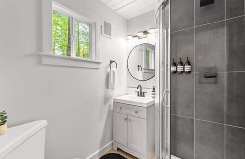 Ariel Cabina | 2 Cabins by Lake Merwin + HotTub