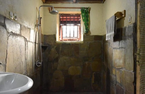 Nyakinama Cama Y Desayuno | Red Rocks Rwanda - Campsite Guesthouse