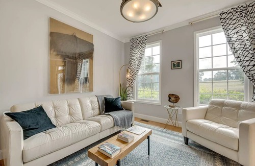Stockbridge Casa | Serene Rural Setting with Creekside Deck - 30 minutes from Airport
