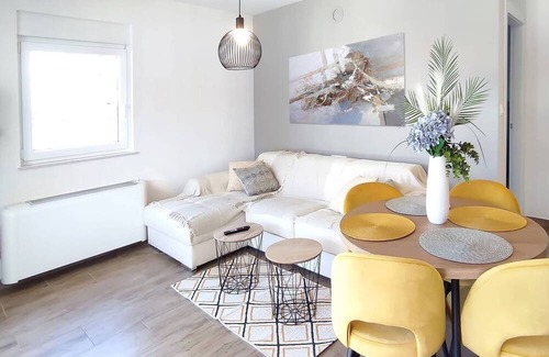 Marsici Apartamento | One bedroom apartment with terrace Kremenići, Krk (A-21679-b)