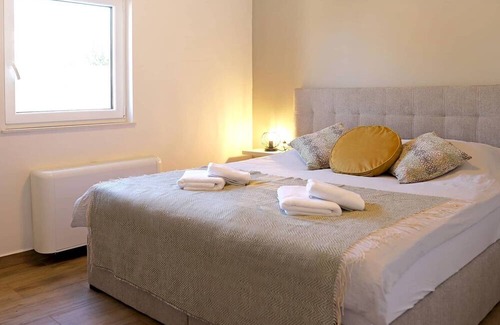 Marsici Apartamento | One bedroom apartment with terrace Kremenići, Krk (A-21679-b)