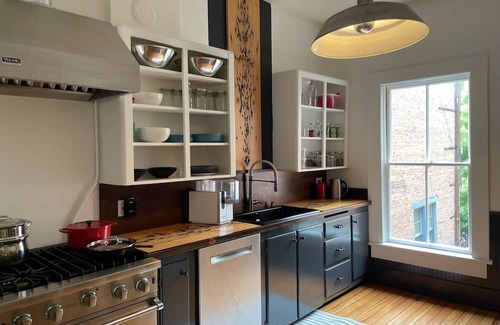 Adelma Beach Apartamento | Unique flat in Heart of Downtown Port Townsend!